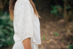 画像4: 【20％OFF】カットワークレースオフショルトップス