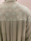画像11: カットワークロングブラウス